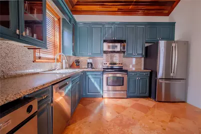 2 Barrier Reef Dr, Newport Beach, CA  - Photo 27
