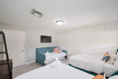 5114 Grantwood Street, Houston, TX 77004 - Photo 15