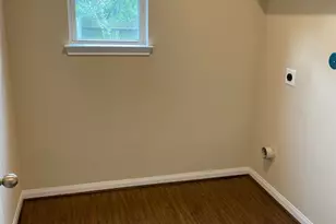 4310 Larkspur St, Houston, TX 77051 - Photo 9