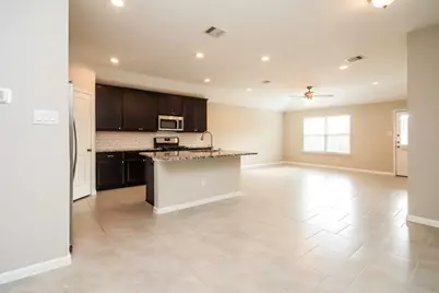 8419 Ideal Drive, Rosharon, TX 77583 - Photo 3