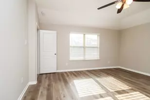 8419 Ideal Dr, Rosharon, TX 77583 - Photo 11