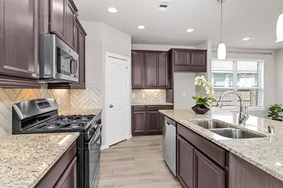 7809 Axis Ridge Drive, Magnolia, TX 77354 - Photo 13