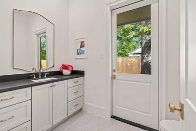 1426 Huge Oaks Street, Houston, TX 77055 - Photo 19