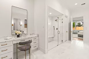 1426 Huge Oaks St, Houston, TX 77055 - Photo 23