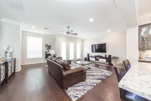 12258 Oxford Cres Cir, Houston, TX 77082 - Photo 11