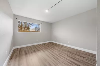 9371 Pagewood Lane, Houston, TX 77063 - Photo 15