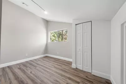 9371 Pagewood Lane, Houston, TX 77063 - Photo 23