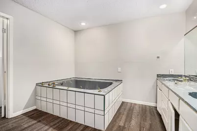 16226 Alden Ridge Drive, Houston, TX 77053 - Photo 9