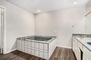 16226 Alden Ridge Dr, Houston, TX 77053 - Photo 9