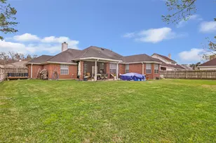 213 Regal Ln, Liberty, TX 77575 - Photo 7