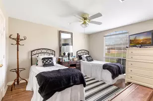 213 Regal Ln, Liberty, TX 77575 - Photo 25