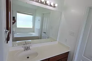 1306 Squire Dr, Baytown, TX 77521 - Photo 19