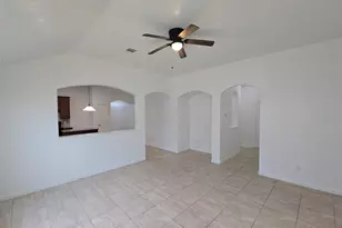 1306 Squire Dr, Baytown, TX 77521 - Photo 3