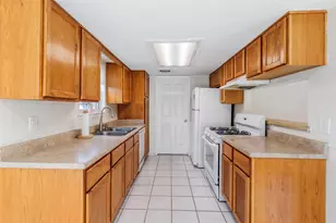 16319 Pitch Pine Dr, Houston, TX 77070 - Photo 9