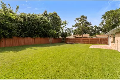16319 Pitch Pine Drive, Houston, TX 77070 - Photo 23