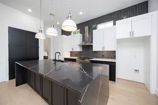 1911 Lauderdale St, Houston, TX 77030 - Photo 25