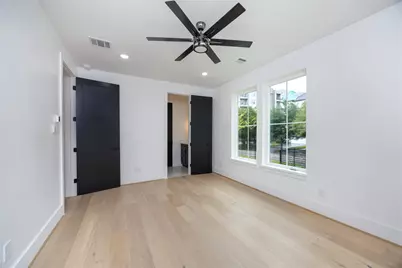 1911 Lauderdale Street, Houston, TX 77030 - Photo 13