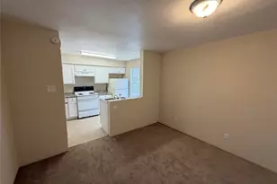 3900 Woodchase Dr, Houston, TX 77042 - Photo 5