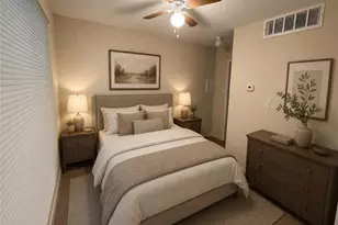 3900 Woodchase Dr, Houston, TX 77042 - Photo 9
