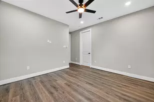 3826 Rosemont St, Houston, TX 77051 - Photo 9