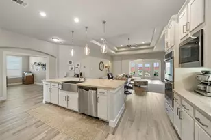 8020 SERENITY Dr, Pearland, TX 77584 - Photo 9