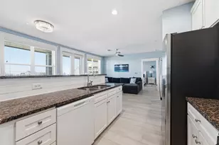 27030 Estuary Dr, Galveston, TX 77554 - Photo 13