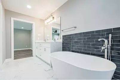 1623 Cherry Ridge Drive, Houston, TX 77077 - Photo 21