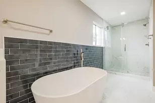 1623 Cherry Ridge Dr, Houston, TX 77077 - Photo 19