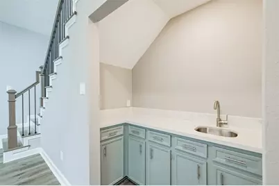 1623 Cherry Ridge Drive, Houston, TX 77077 - Photo 5