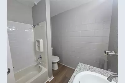 4217 Sealy Avenue #9, Galveston, TX 77550 - Photo 3