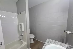 4217 Sealy Ave, Galveston, TX 77550 - Photo 3