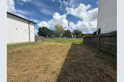 9733 Fabiola Drive, Houston, TX 77075 - Photo 9