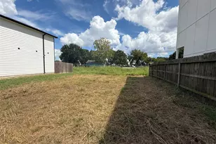 9733 Fabiola Dr, Houston, TX 77075 - Photo 9