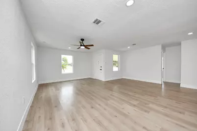 501 Schilling Street, Baytown, TX 77520 - Photo 13