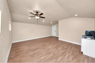 501 Schilling Street, Baytown, TX 77520 - Photo 43