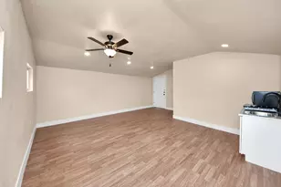 501 Schilling St, Baytown, TX 77520 - Photo 43