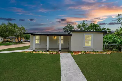 501 Schilling Street, Baytown, TX 77520 - Photo 1