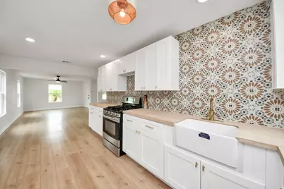 501 Schilling Street, Baytown, TX 77520 - Photo 23