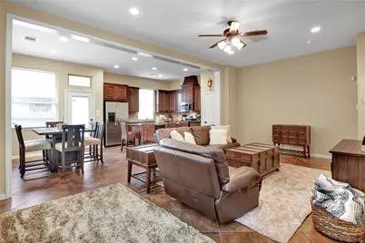 21 Cheswood Manor Drive, The Woodlands, TX 77382 - Photo 3