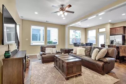 21 Cheswood Manor Drive, The Woodlands, TX 77382 - Photo 7