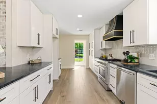 12510 Deep Spring Ln, Houston, TX 77077 - Photo 17