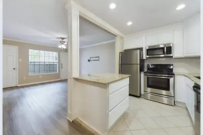 2350 Bering Drive #127, Houston, TX 77057 - Photo 9