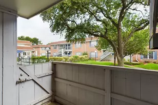 2350 Bering Dr, Houston, TX 77057 - Photo 3