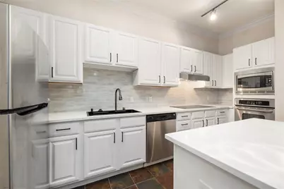 7134 Mapleridge Street #3G, Houston, TX 77081 - Photo 5