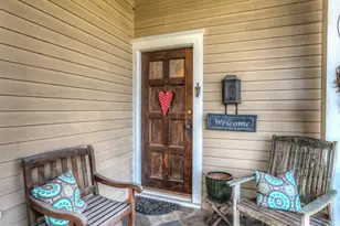 332 W 27th St, Houston, TX 77008 - Photo 3