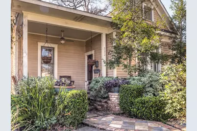 332 W 27th Street, Houston, TX 77008 - Photo 1