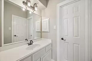 7906 Emerald Haven Dr, Sugar Land, TX 77479 - Photo 23