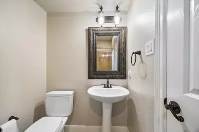 7906 Emerald Haven Drive, Sugar Land, TX 77479 - Photo 11