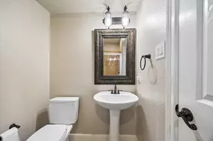 7906 Emerald Haven Dr, Sugar Land, TX 77479 - Photo 11