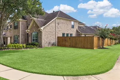 7906 Emerald Haven Drive, Sugar Land, TX 77479 - Photo 3